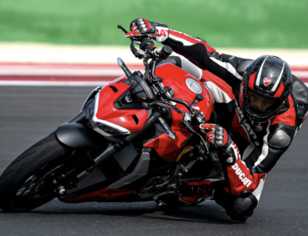 Ducati Streetfighter v4 Review